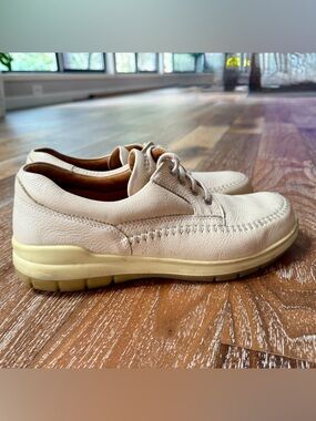 Ecco Seawalker Men’s Leather Oxford Lace Up Shoes / Cream / Size 44 EU / 10.5 US